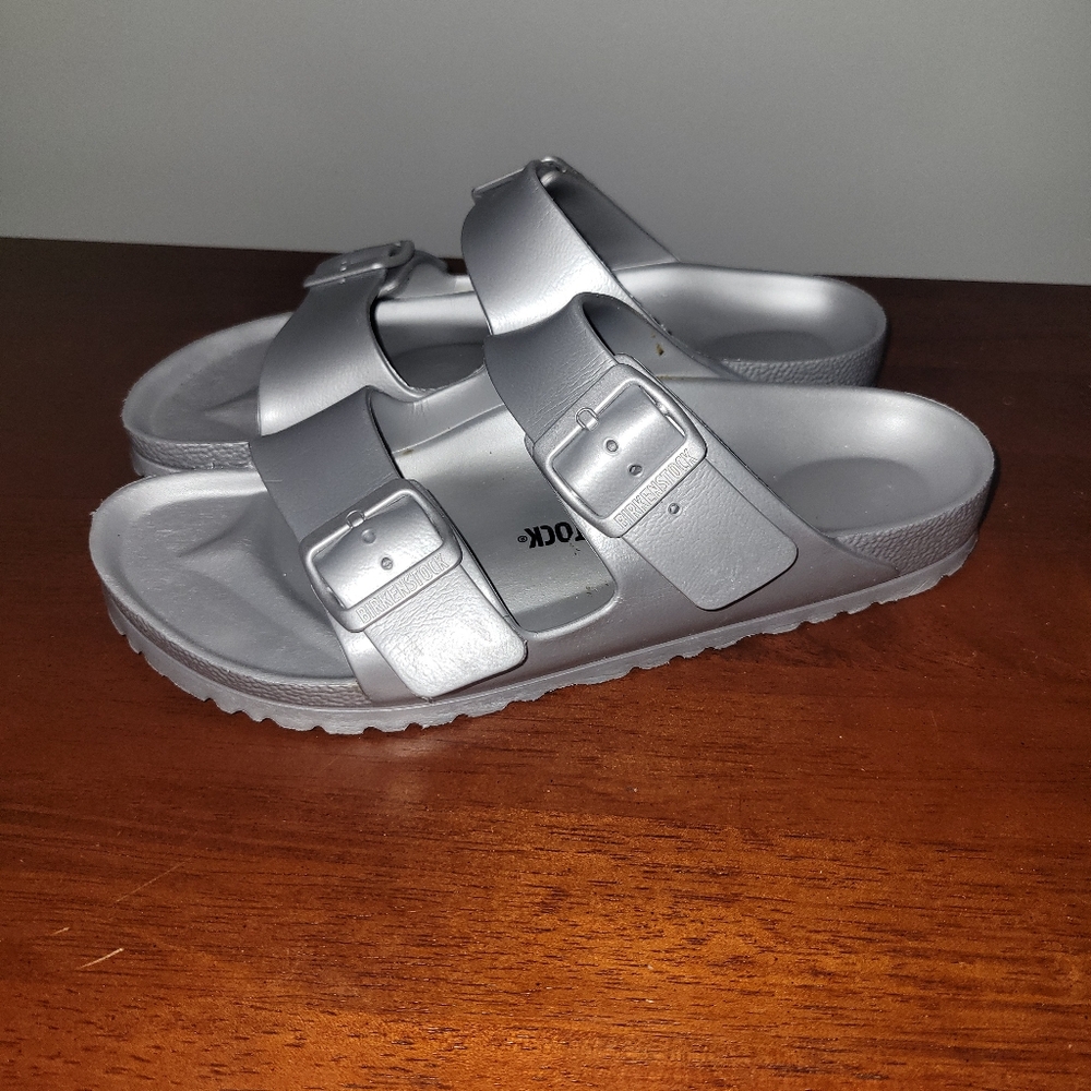Birkenstock Arizona Womens Shoes Size 40 US 9 9.5 Silver Rubber Buckle Slides